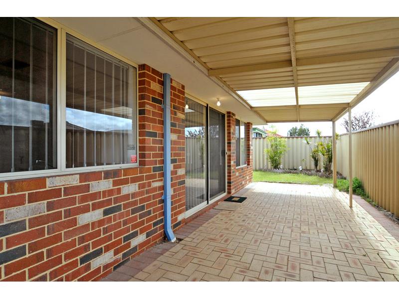 7 Courtland Crescent, REDCLIFFE House for rent Listed by Justine