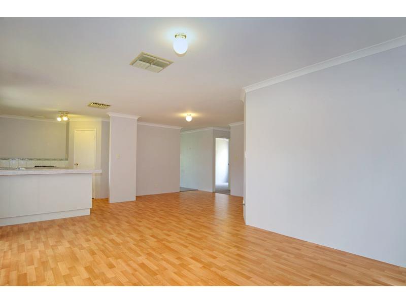 7 Courtland Crescent, REDCLIFFE House for rent Listed by Justine