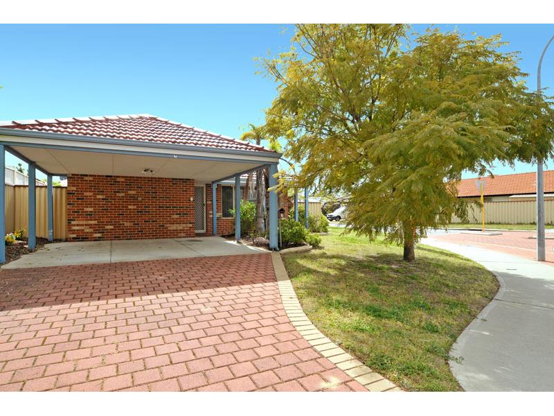 7 Courtland Crescent, REDCLIFFE House for rent Listed by Justine