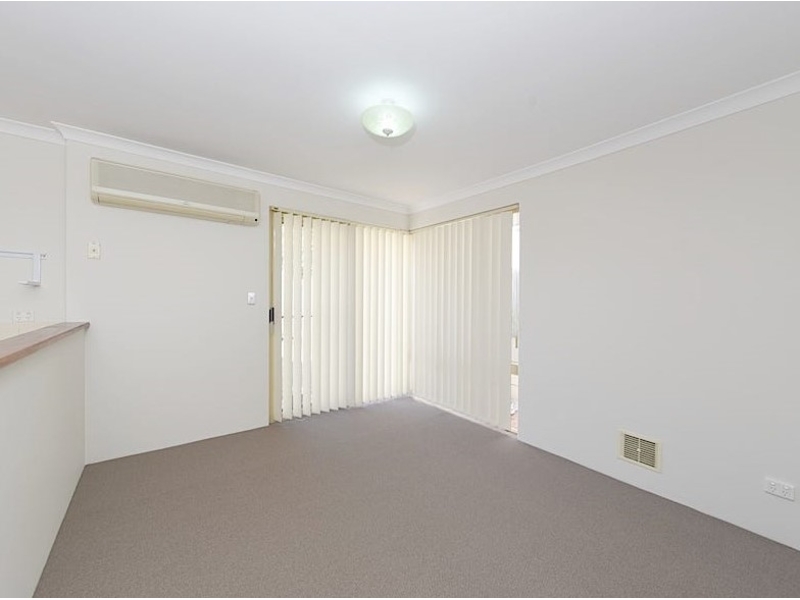 2/16 Scalby Street, SCARBOROUGH House for rent Listed by Kara