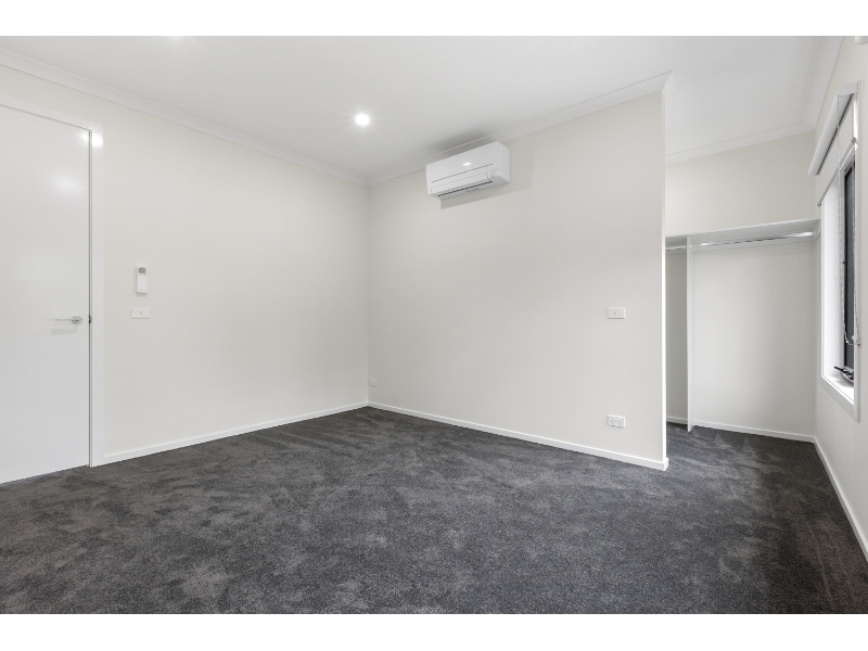 12B Bellerive Avenue, MOUNT WAVERLEY Townhouse for rent Listed by