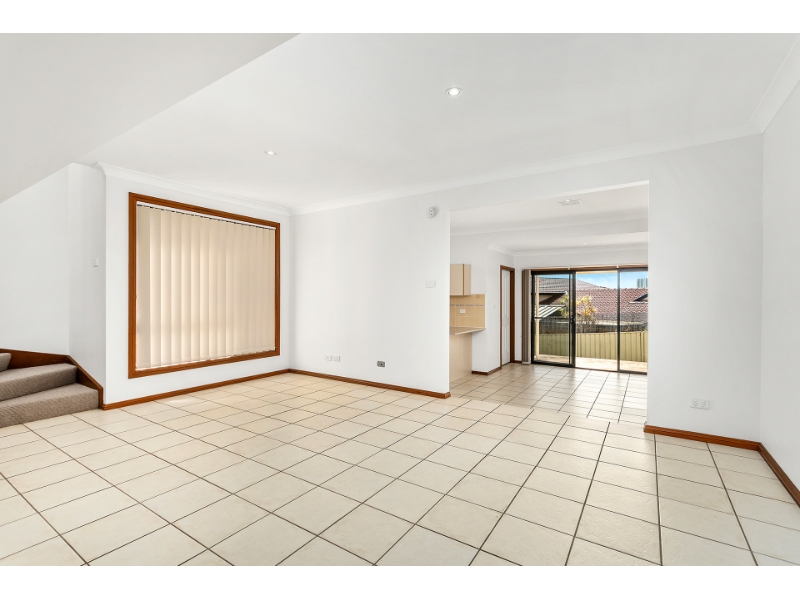 2/42 Chillawong Circuit, Blackbutt Townhouse for rent Listed by of