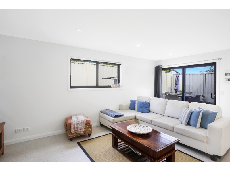3/41 Parkes Street, Oak Flats Townhouse for rent Listed by Mmj South