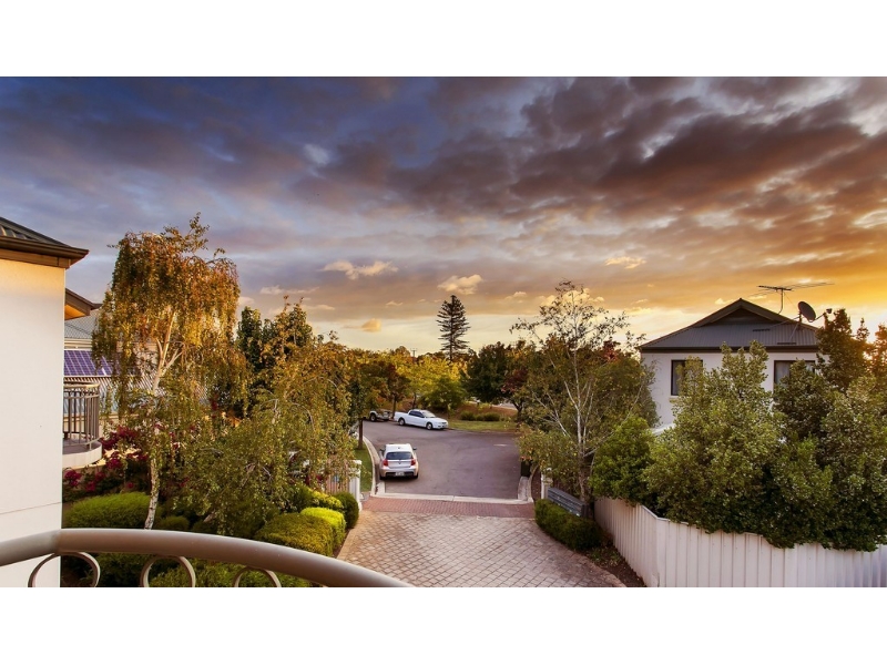 8/4 Cowell Place, Mile End Apartment for rent Listed by