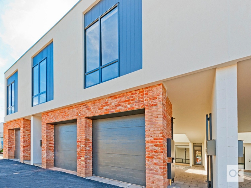 71A Gibson Street, Bowden Townhouse for rent Listed by Harrison Burg