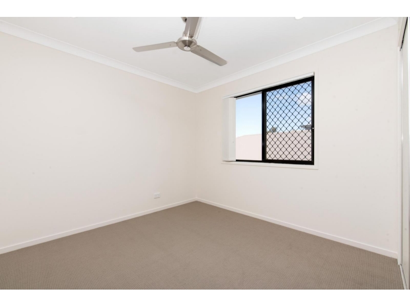 1/16 Karumba Way, Holmview Townhouse for rent Listed by Damien White