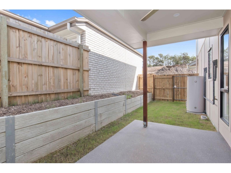 1/16 Karumba Way, Holmview Townhouse for rent Listed by Damien White