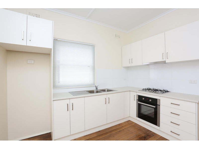 02/180 Lennox Street, Richmond Apartment for rent Listed by Michelle