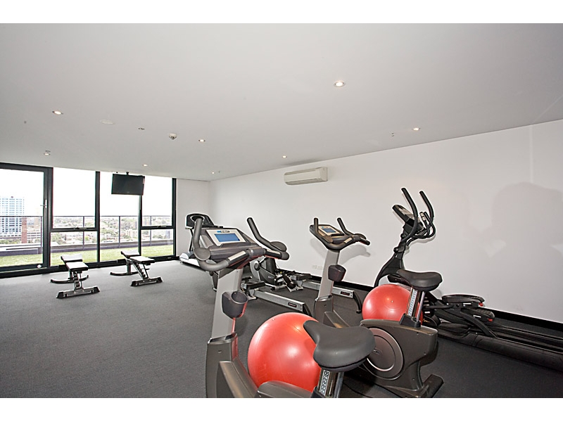 402/32 Bray Street, South Yarra Apartment for rent Listed by Michelle