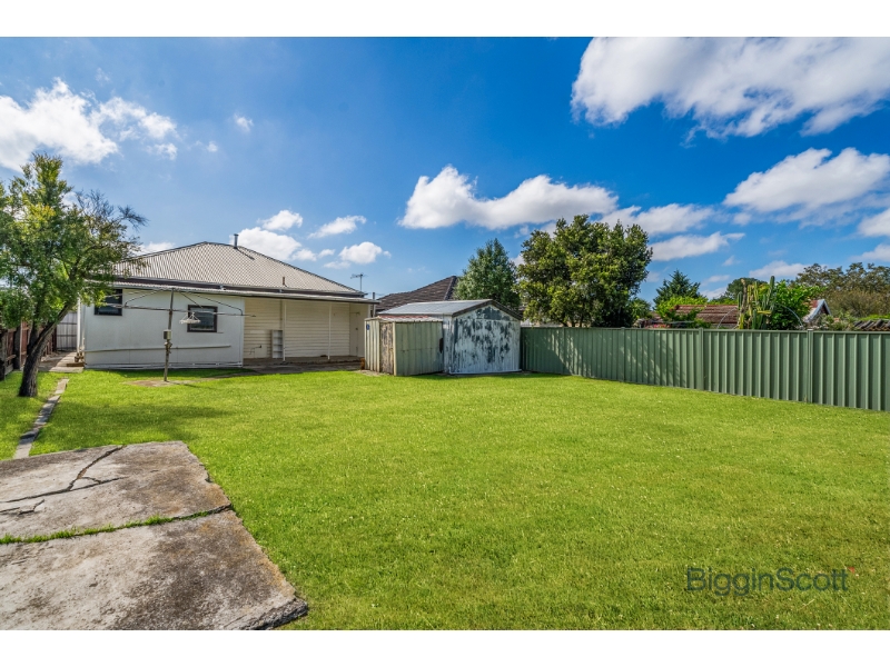 3 Melton Avenue, Sunshine North House for rent | Listed by Kyra Burke ...