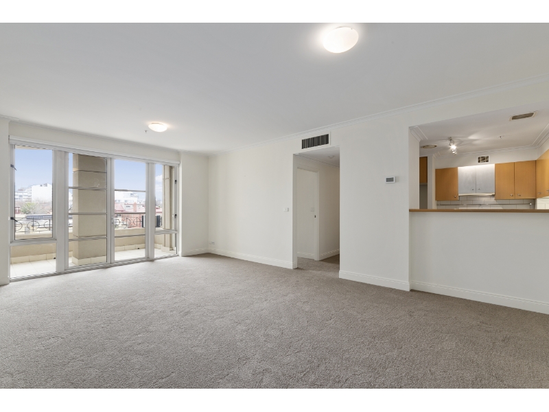 60/190 Albert St, East Melbourne Apartment for rent Listed by Harry