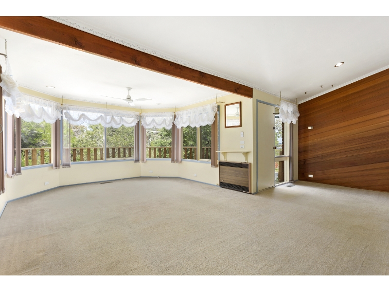 27 Cuthbertson Dr, Ocean Grove House for rent Listed by Carmela