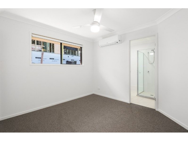 1/17 Ryrie Court, PARK RIDGE Apartment for rent Listed by Compass