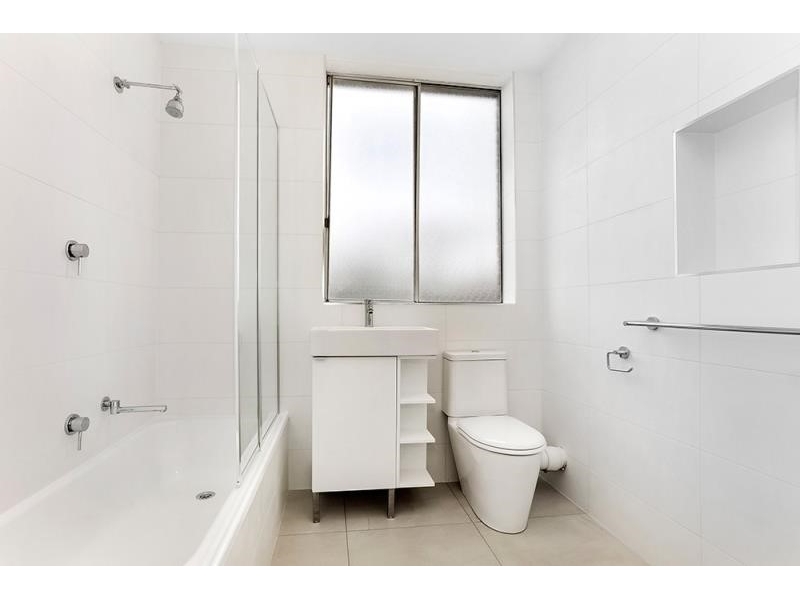 7/65 Ormond Road, Elwood Apartment for rent Listed by of Chisholm & Gamon &