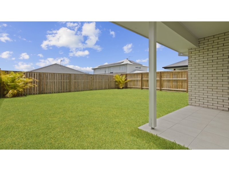5 Viridian Road, Palmview House for rent Listed by Eliza Gregory of