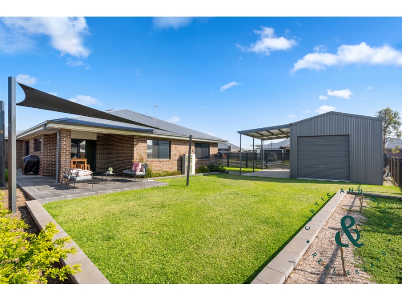 82 Maya Dr, Medowie House for rent Listed by Renee Ross of Curtis