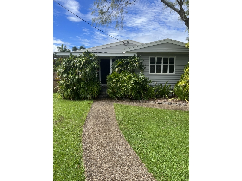 3 Barlow St, Manunda House for rent Listed by Donna Cahill of Donna