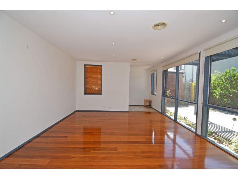 68A Wright Street, McKinnon Apartment for rent Listed by Swati Sapra