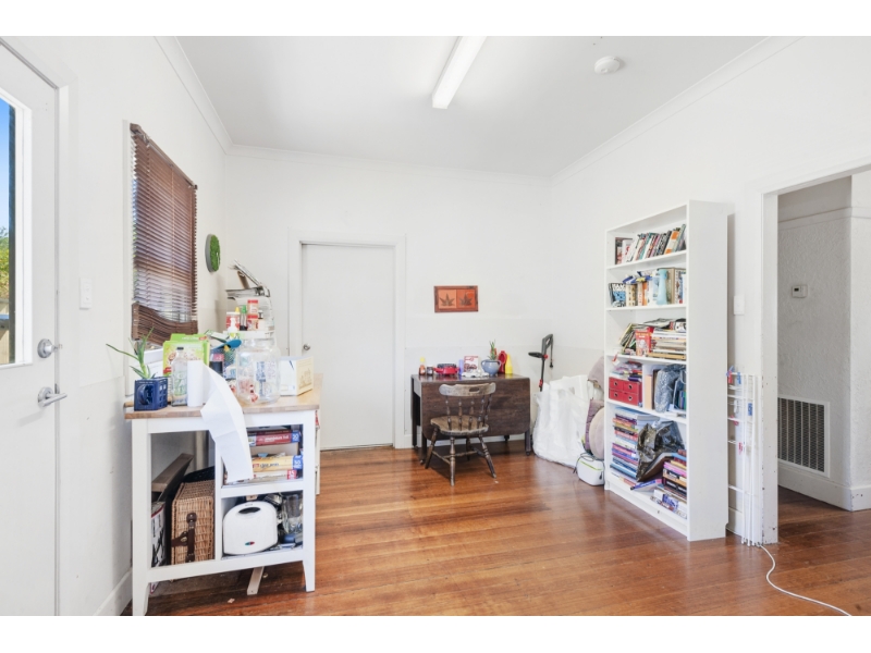 40 Eastwood St, Bakery Hill House for rent Listed by Carlie Steenhuis