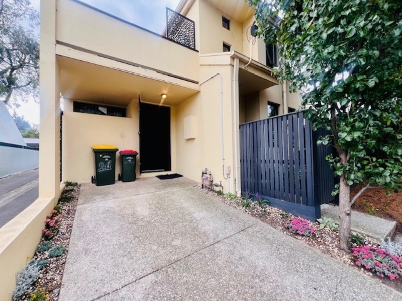 Rental properties & online application form