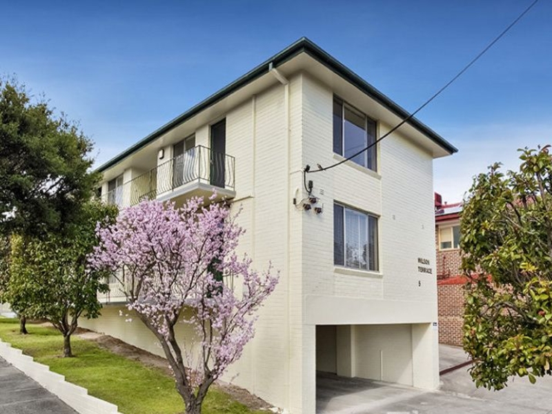 1/5 Wilson St, Murrumbeena Apartment for rent Listed by Angela