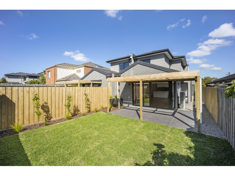 32B Lancaster St, Bentleigh East House for rent Listed by Amanda