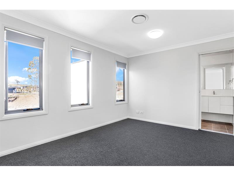 164B Willowdale Dr, Denham Court House for rent Listed by of Laing