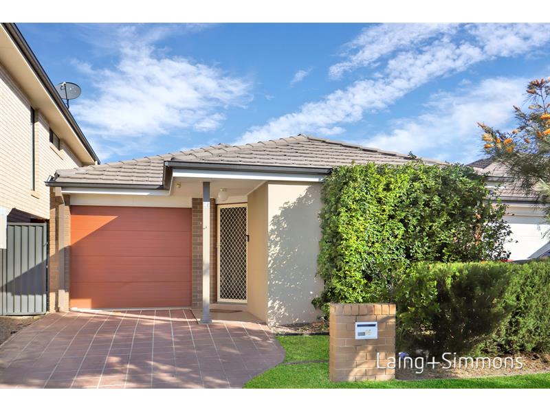 15 Taradale Drive, Ropes Crossing House for rent Listed by of Laing & Simmons St. Marys
