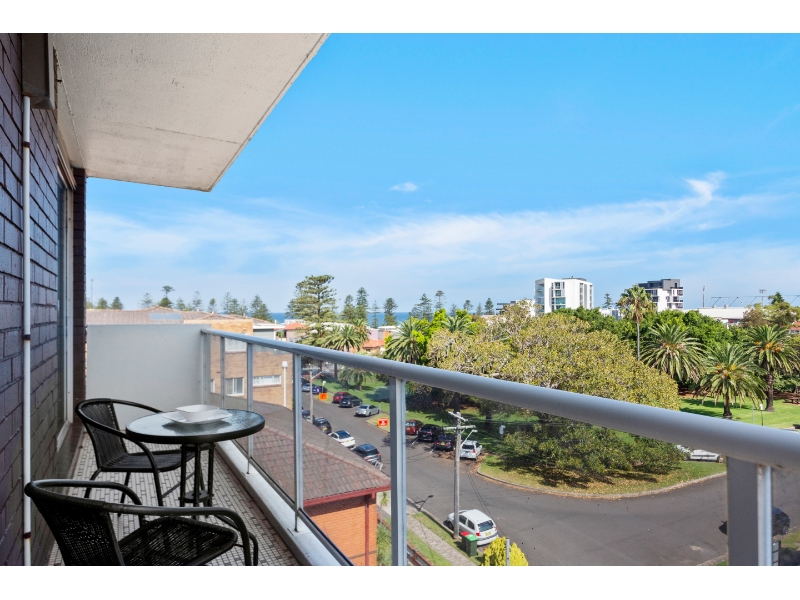 9/8a Market Place, Wollongong Apartment for rent Listed by Jade O'byrne of Mcgrath Illawarra