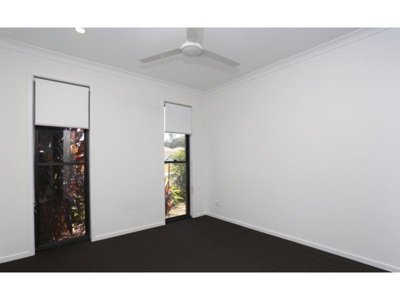 2/18 Pineview Drive, Beerwah Townhouse for rent Listed by Rachel