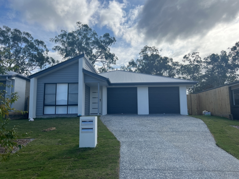 2/52 Pierro Place, Logan Reserve Townhouse for rent Listed by Linda