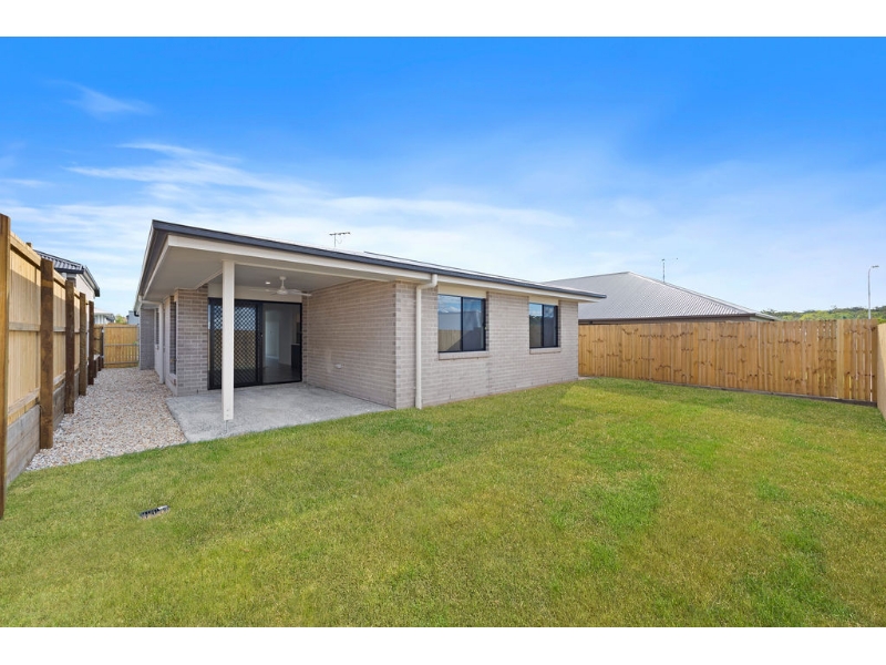 23 Tulip Tree Street, Park Ridge House for rent Listed by Sarah Roach