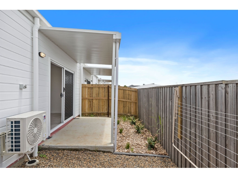 74 Alesana Dr, Bellbird Park House for rent Listed by Nicole Crisp of