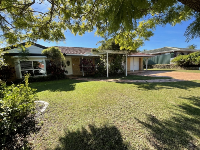 12 Jandowae St, Runcorn House for rent Listed by Orangemaple Leasing