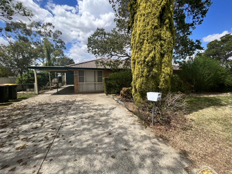 3 Gilbert Drive, TAMWORTH House for rent Listed by Prd Tamworth of
