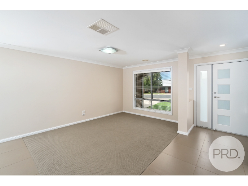 1 Barrington Street, Tatton House for rent Listed by Elouise Larkin of Prd Wagga Wagga