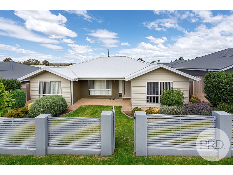 9/3 Bogong Cres, Tatton Apartment for rent Listed by Marnie Jarick of Prd Wagga Wagga