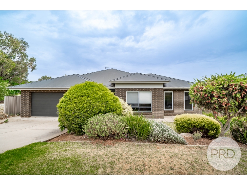 78 Kaloona Drive, Bourkelands House for rent Listed by Elouise Larkin