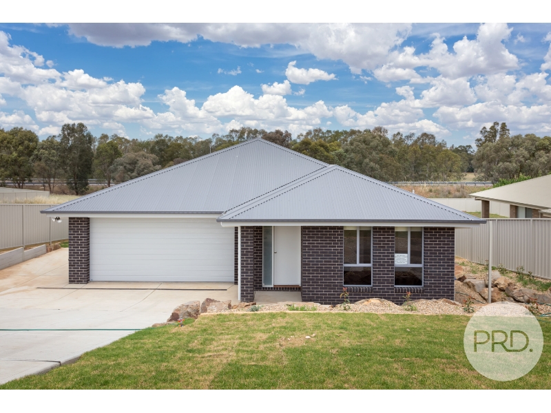21B Sunvale Cres, Estella House for rent Listed by of Prd Wagga Wagga