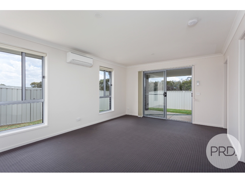 21B Sunvale Cres, Estella House for rent Listed by of Prd Wagga Wagga