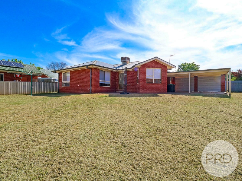 12 Canola Place, Estella House for rent Listed by Elouise Larkin of