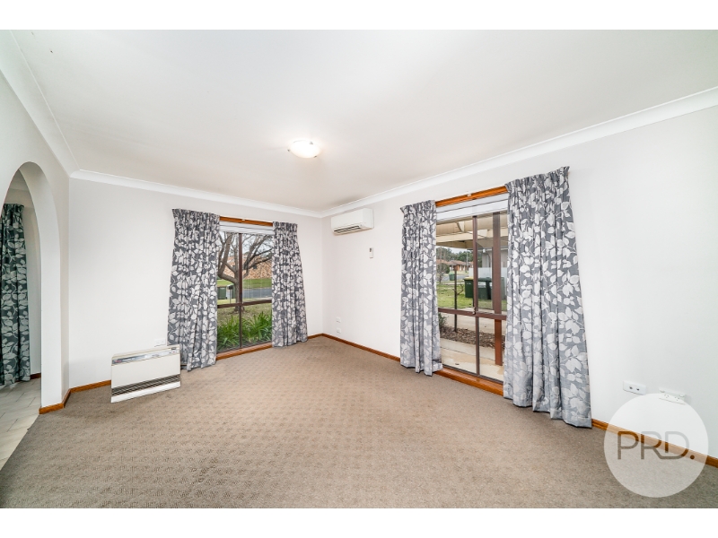 9 Wiradjuri Crescent, Wagga Wagga House for rent Listed by Elouise