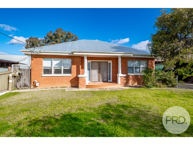 82 Chaston Street, Wagga Wagga House for rent | Listed by Marnie Lee ...