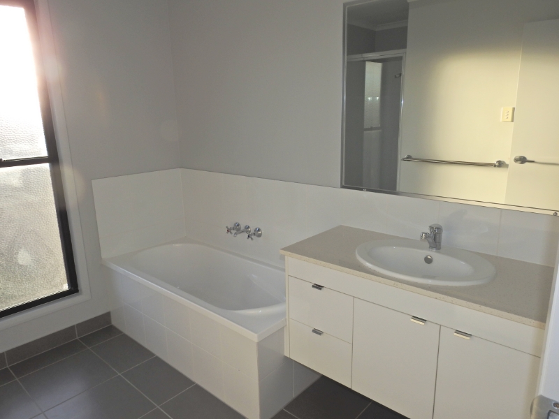 79 Superior Boulevard, Andergrove House for rent Listed by Rhiannon