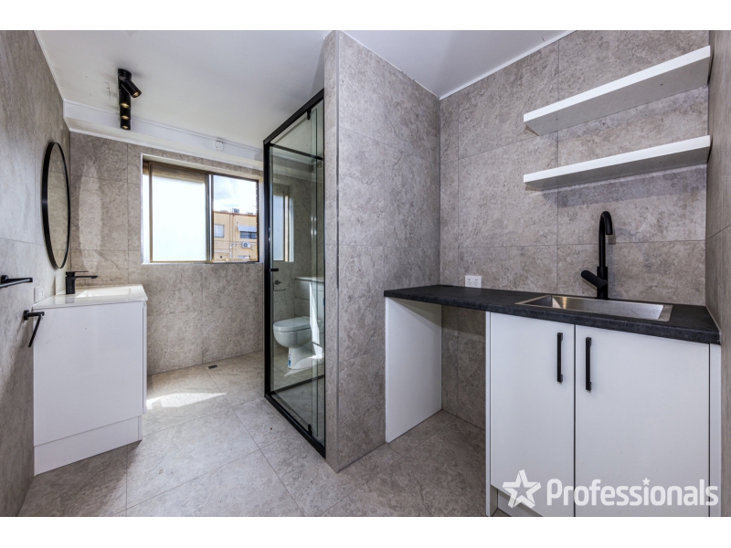 4/16 Golfers Crescent, Tamborine Mountain Apartment for rent Listed