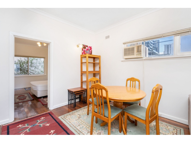 112/106 Terrace Road, Perth Apartment for rent Listed by Valerie Lee of Soco Realty