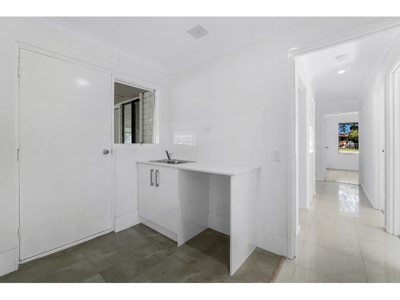 8 Knight St, Langford House for rent Listed by Kate Ruane of Soco Realty &