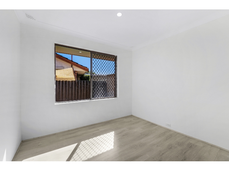 8 Knight St, Langford House for rent Listed by Kate Ruane of Soco Realty &