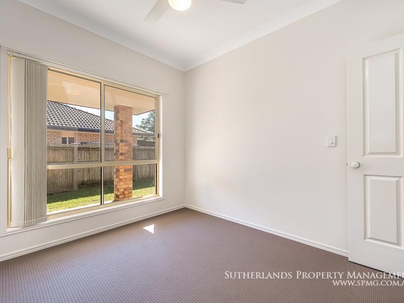 6 Goldcrest Drive, Upper Coomera House for rent Listed by Bree