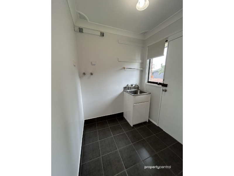 19 Jason Avenue, SOUTH PENRITH House for rent Listed by Jane